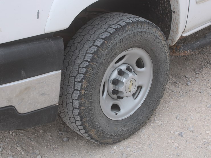 2005-chevrolet-2500-image-11