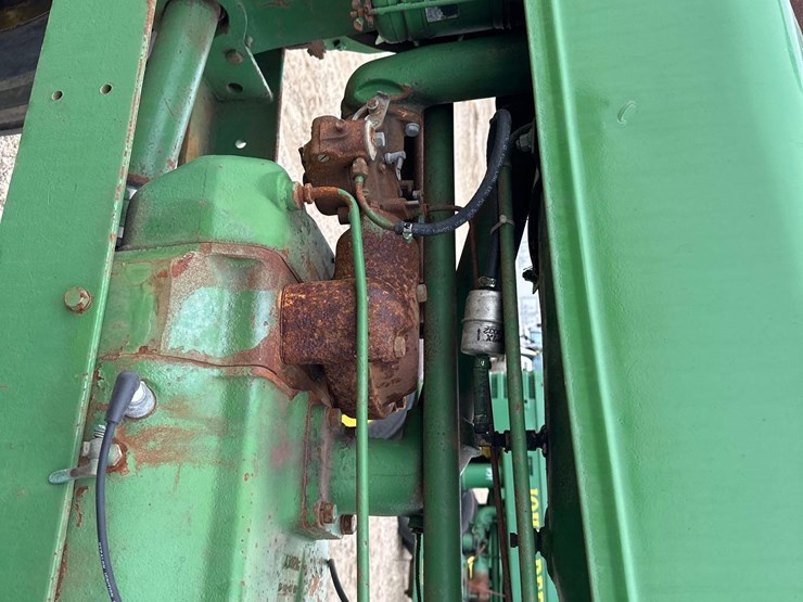 john-deere-a-image-10