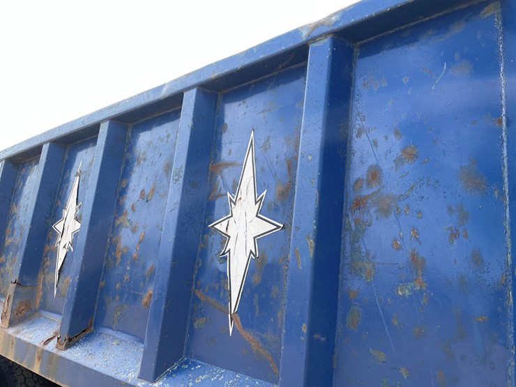 #401-•-1991-mac-rb688s-dump-truck-(has-mn-title)-image-22