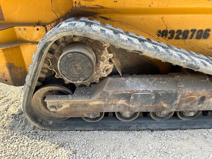 2021-deere-325g-image-13