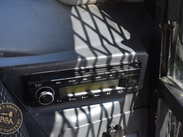 2024-caterpillar-289d3-image-45