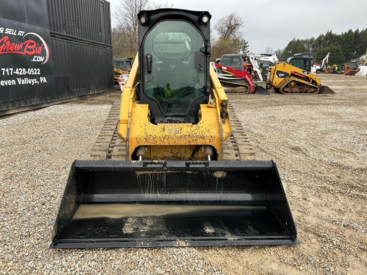 2021-caterpillar-299d3-image-7