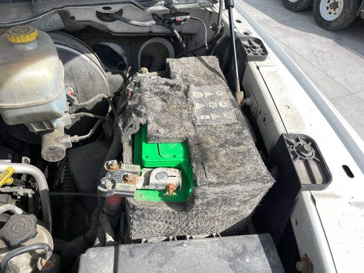 2016-dodge-2500-image-16