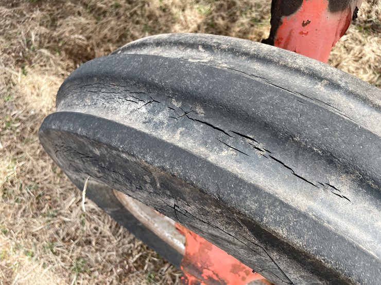 #175-•-case-830-diesel-tractor-image-45