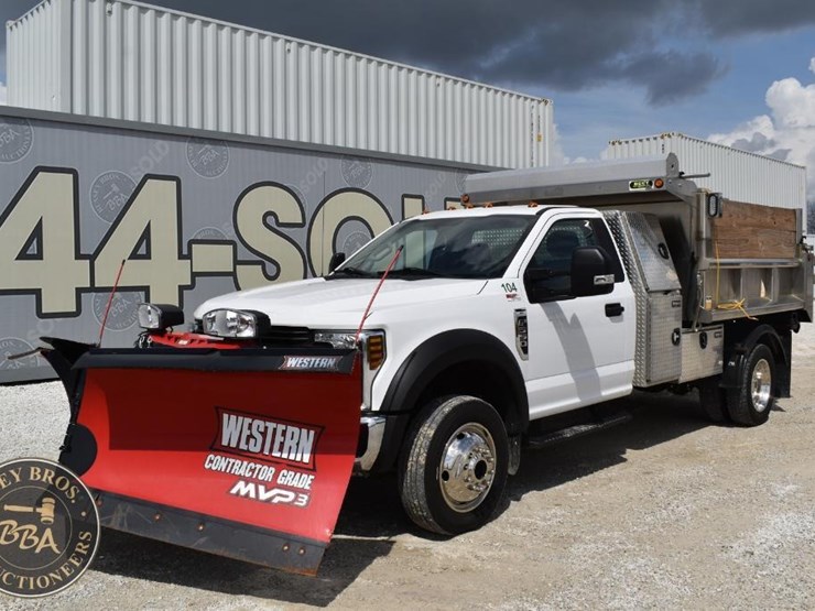 2018-ford-f550-sd-image-1