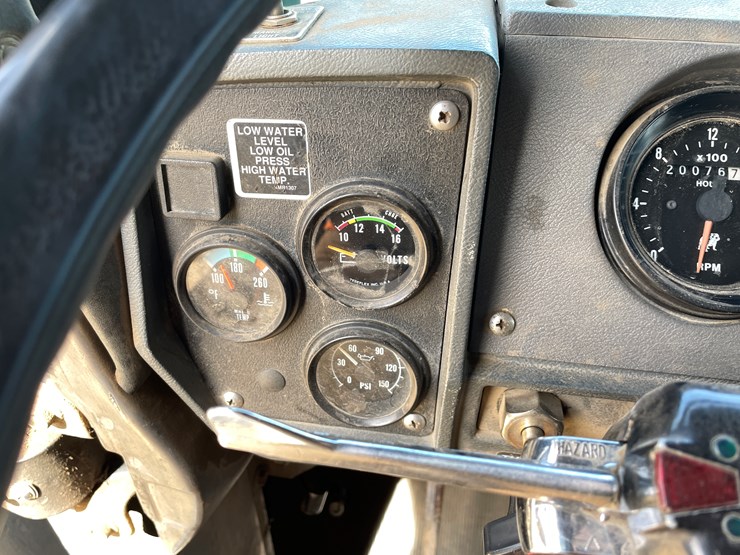 #401-•-1991-mac-rb688s-dump-truck-(has-mn-title)-image-65