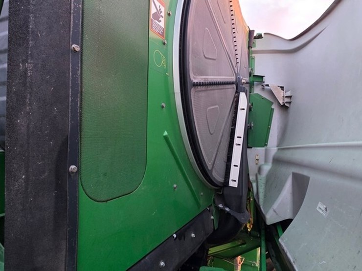 2013-john-deere-s680-image-60