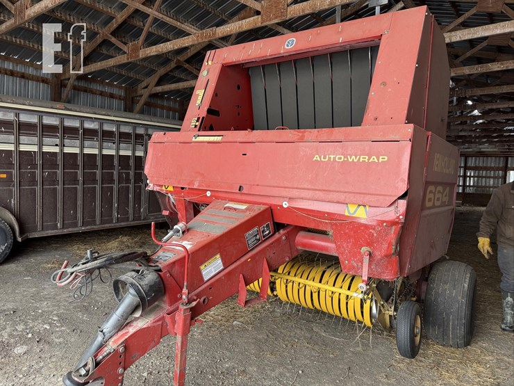 new-holland-664-image-2