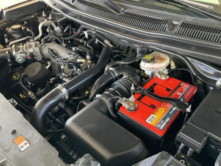 2017-ford-explorer-suv-image-11