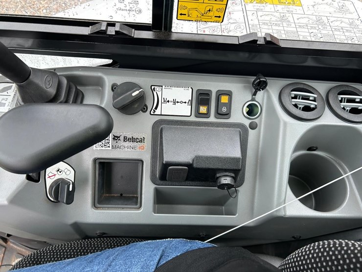 2026-bobcat-e35-image-24