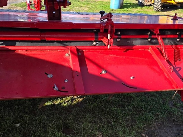 2023-case-ih-dc135-image-23