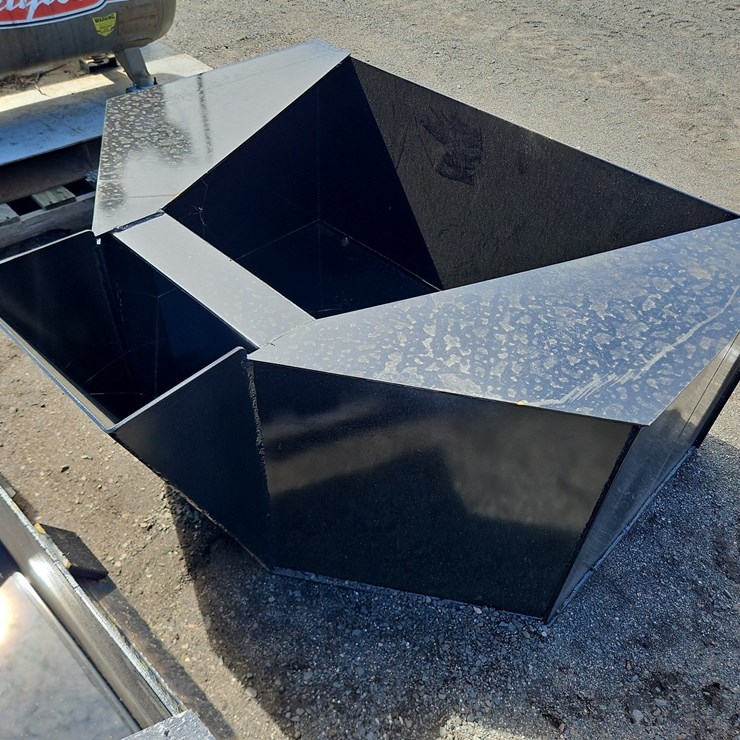 KIT CONTAINER CONCRETE BUCKET WITH CHUTE