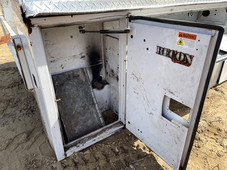 #3969-•-utility-truck-bed-image-31