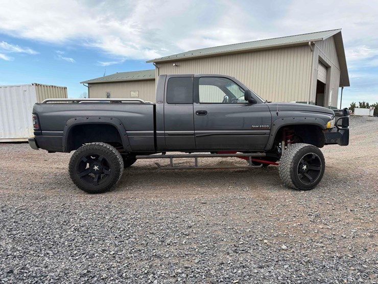 2002-dodge-ram-2500-image-6