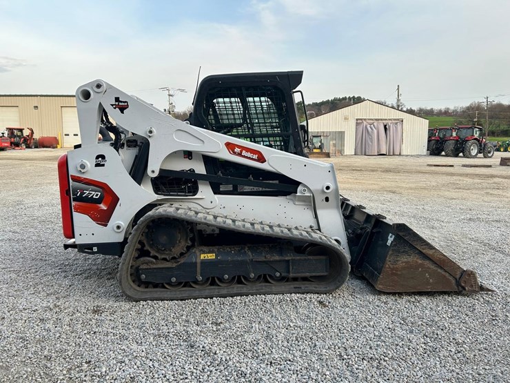 2023-bobcat-t770-image-5