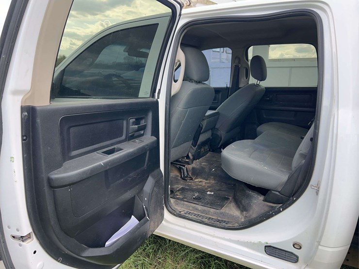 2017-dodge-ram-2500-image-10