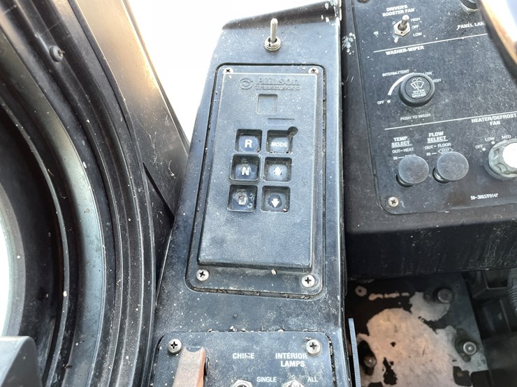 #167-•-2004-gillig-passenger-bus-(has-wi-title)-image-29