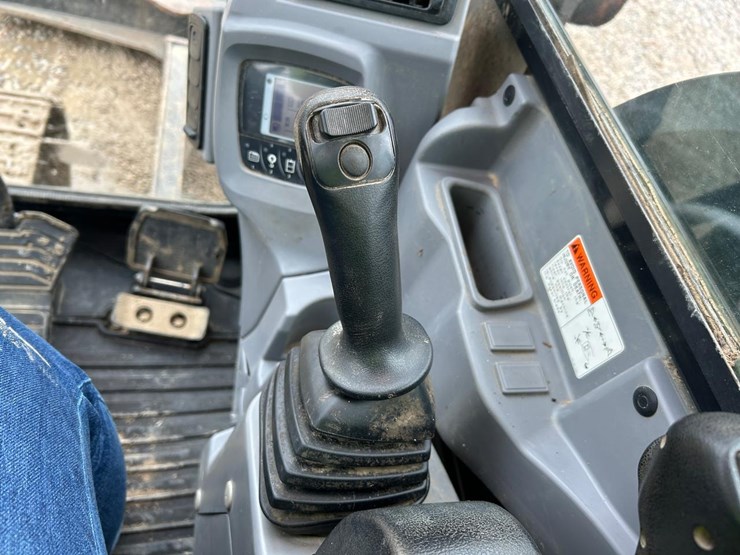 2020-kubota-kx080-4-image-23