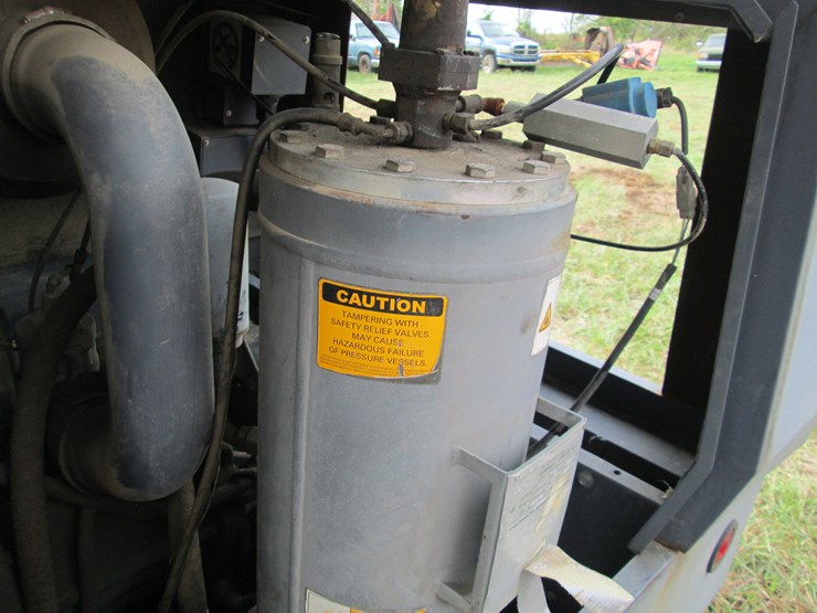 2013-deere-tires-image-20