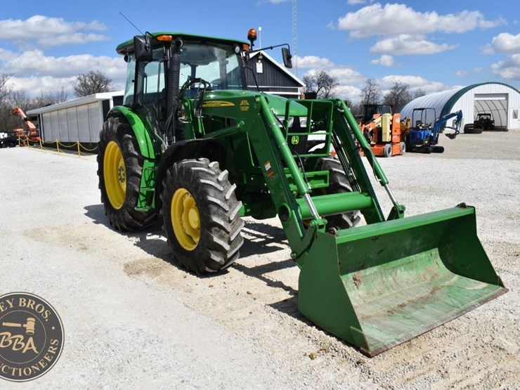 2014-john-deere-6140d-image-15
