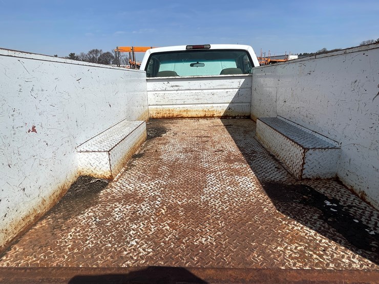 1999-chevrolet-3500-image-32