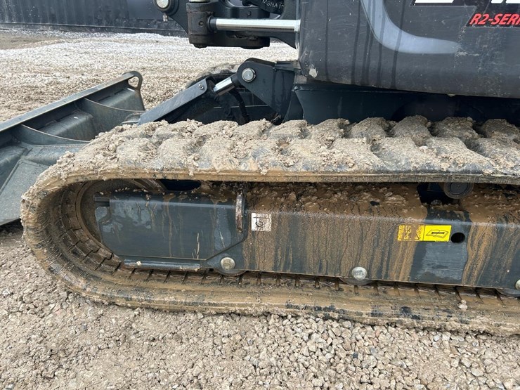 2022-bobcat-e42-image-17