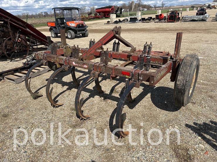 case-ih-5500-image-3