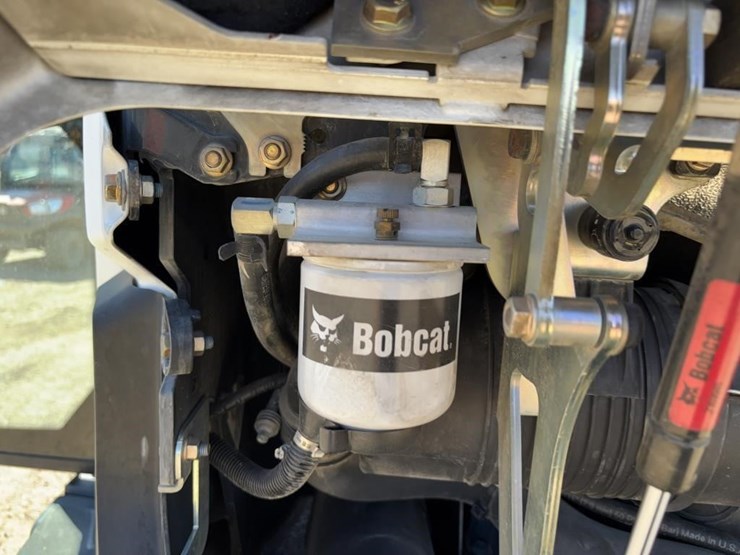 2020-bobcat-e26-image-46
