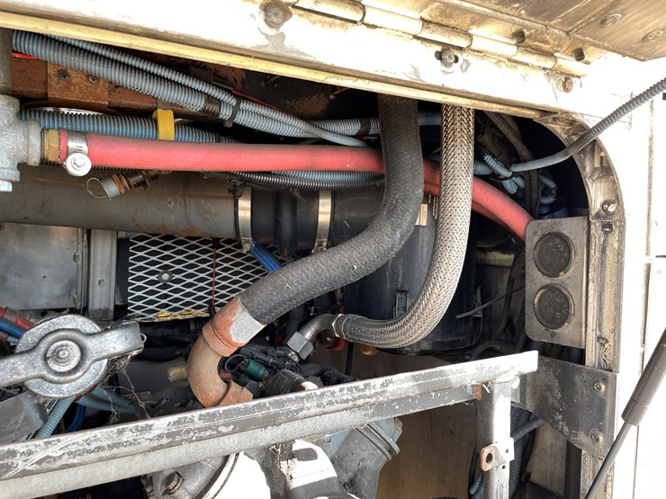 #167-•-2004-gillig-passenger-bus-(has-wi-title)-image-18