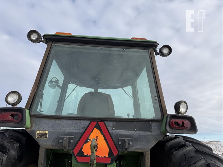 john-deere-4040-image-12