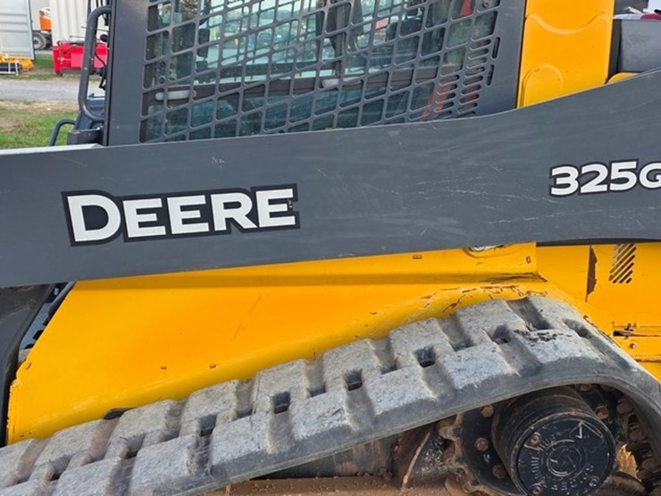 2021-deere-325g-image-28