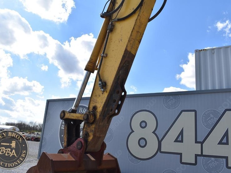 2013-komatsu-pc360-lc-10-image-25