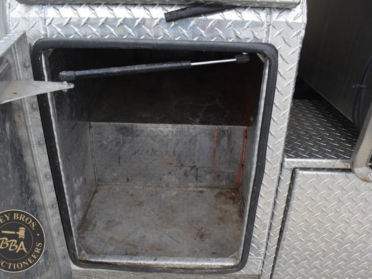 2018-ford-f550-sd-image-18