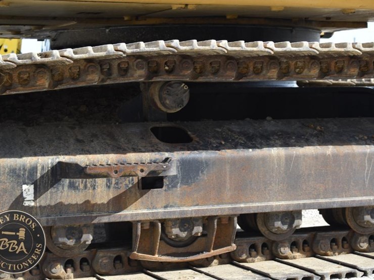 2019-caterpillar-326fl-image-41