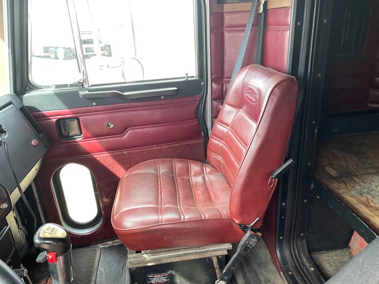 1989-peterbilt-379-image-92