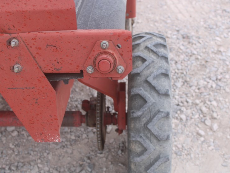 1991-new-holland-144-image-15