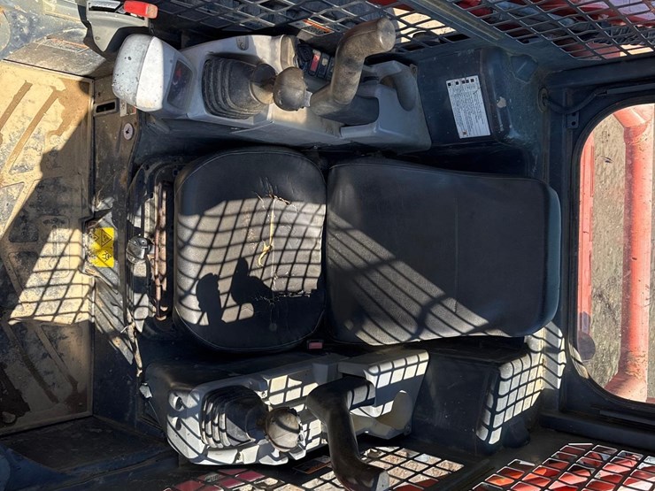 2017-kubota-svl75-2-image-15