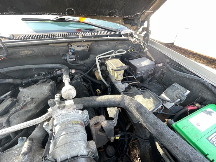 2000-chevrolet-2500-image-12