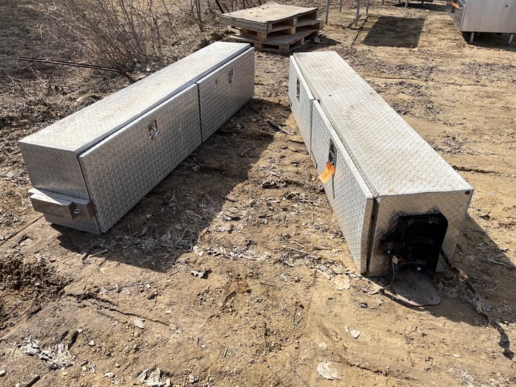 #3971-•-(2)-aluminum-truck-tool-box's-image-1