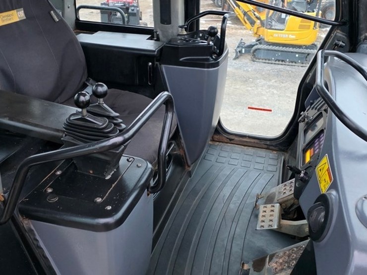 2006-caterpillar-963c-image-75