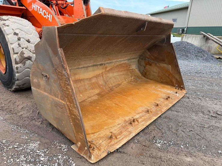 2019-hitachi-zw310-6-image-4