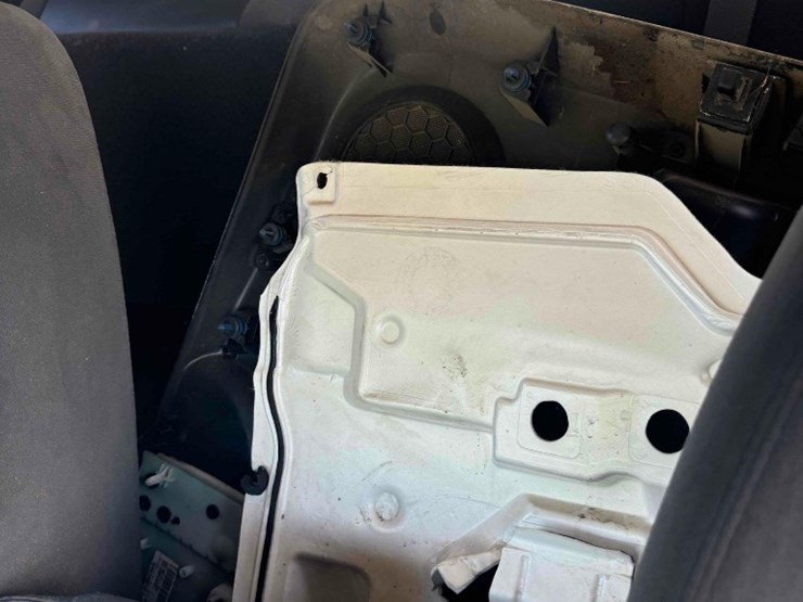 2008-chevrolet-silverado-2500-image-13