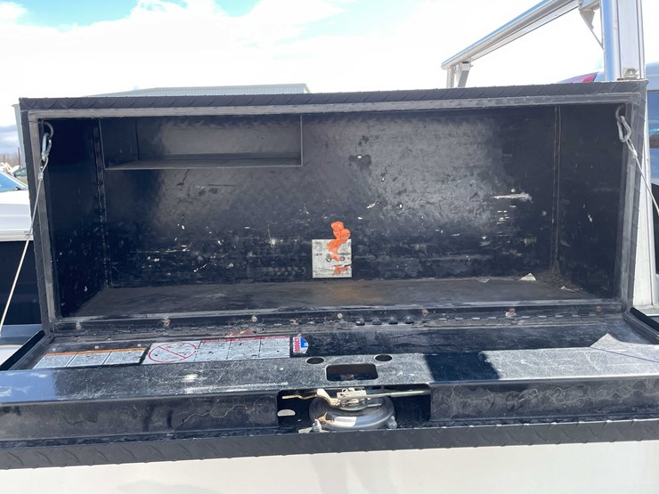 2015-dodge-1500-image-23