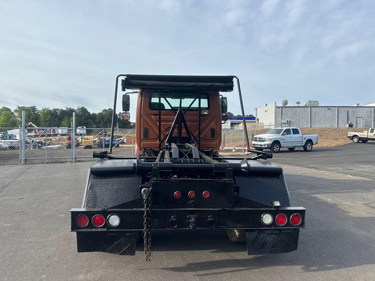 2006-international-durastar-4400-image-5