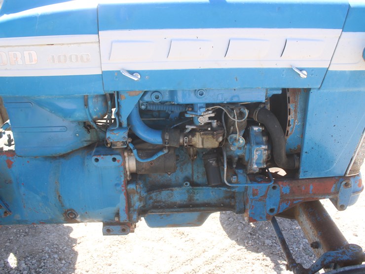 1966-ford-4000-image-15