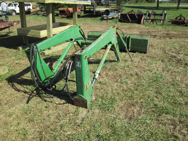 john-deere-148-image-3