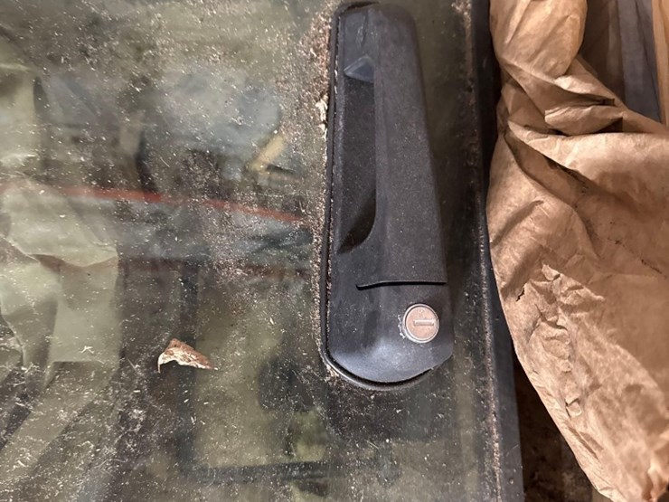 new-john-deere-skidloader-cab-door-type-t483976x019-image-3