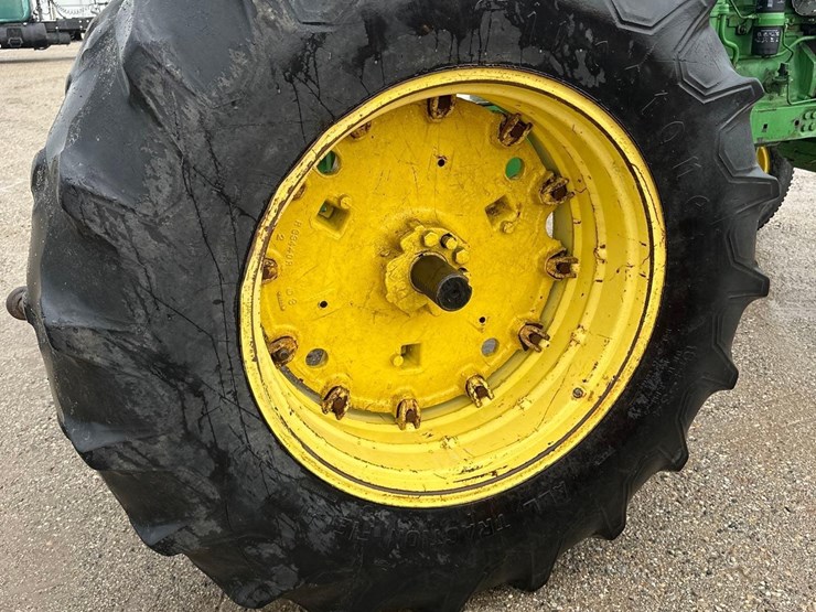 john-deere-4020-image-12