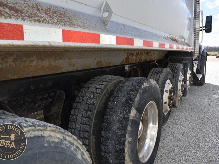 2019-kenworth-t880-image-21