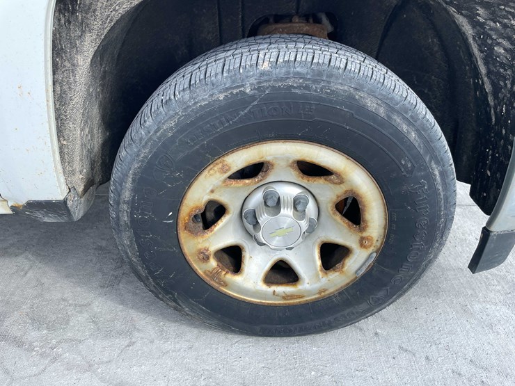 2014-chevrolet-1500-image-35